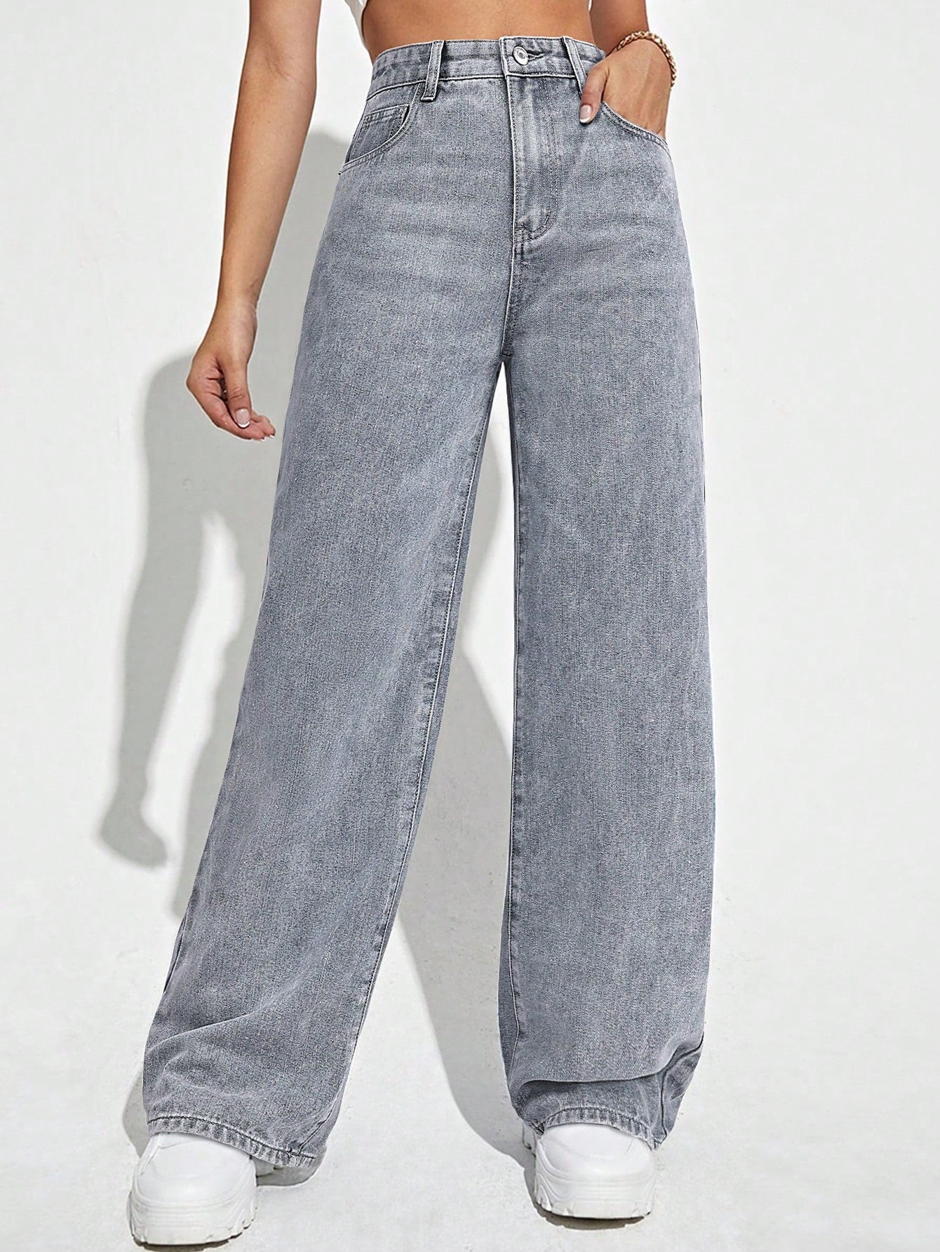 Jeans droits à taille haute lavés de manière décontractée