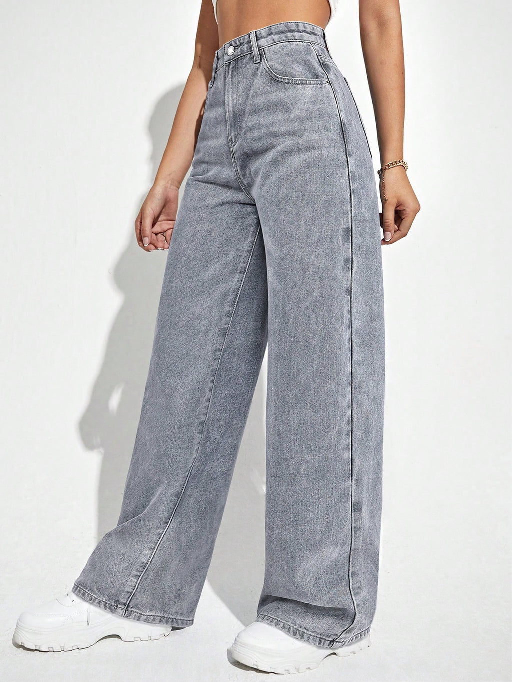 Jeans droits à taille haute lavés de manière décontractée