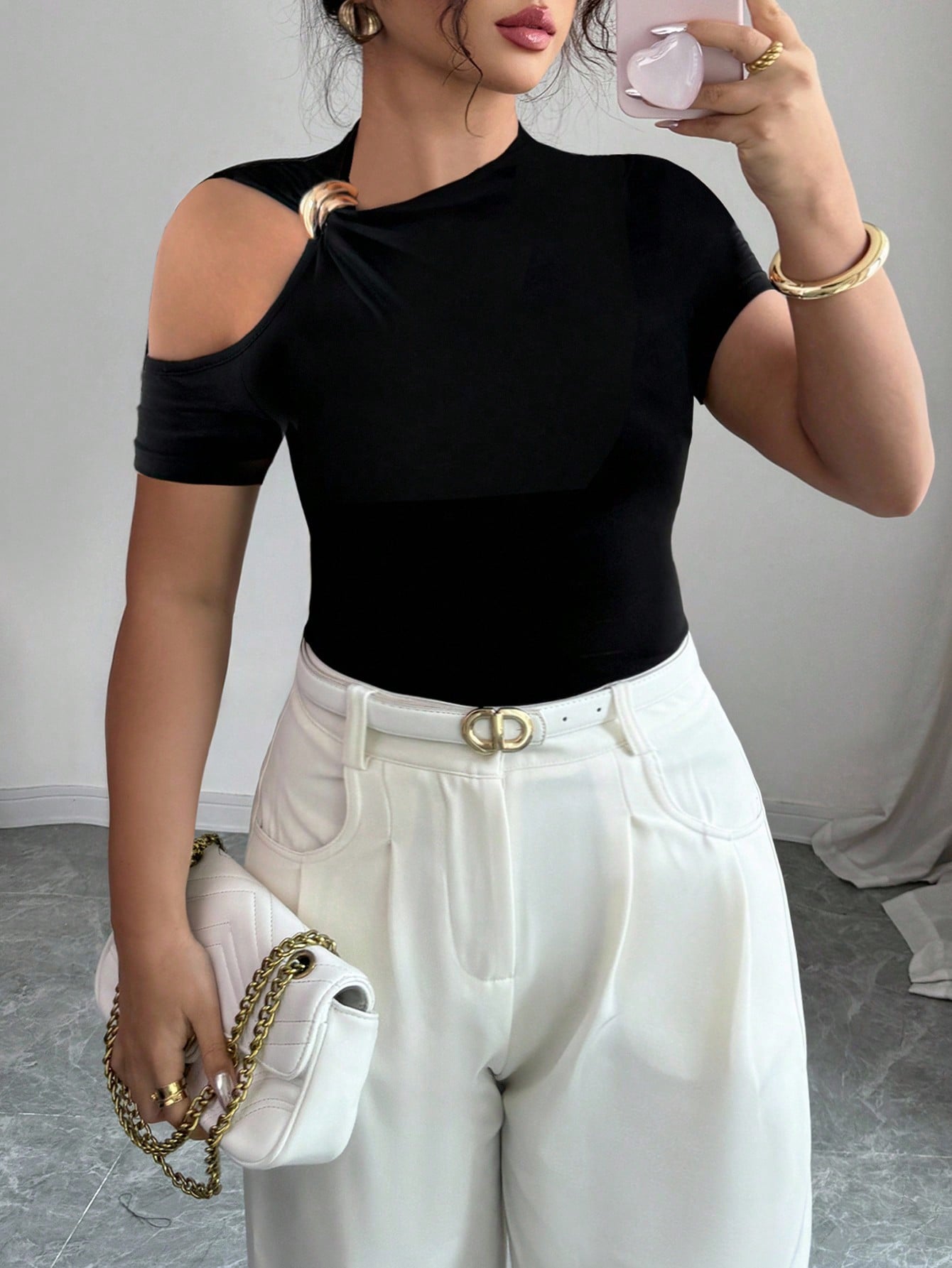 SHEIN T-shirt mode à manches courtes pour femmes grandes tailles, avec décoration métallique ajourée