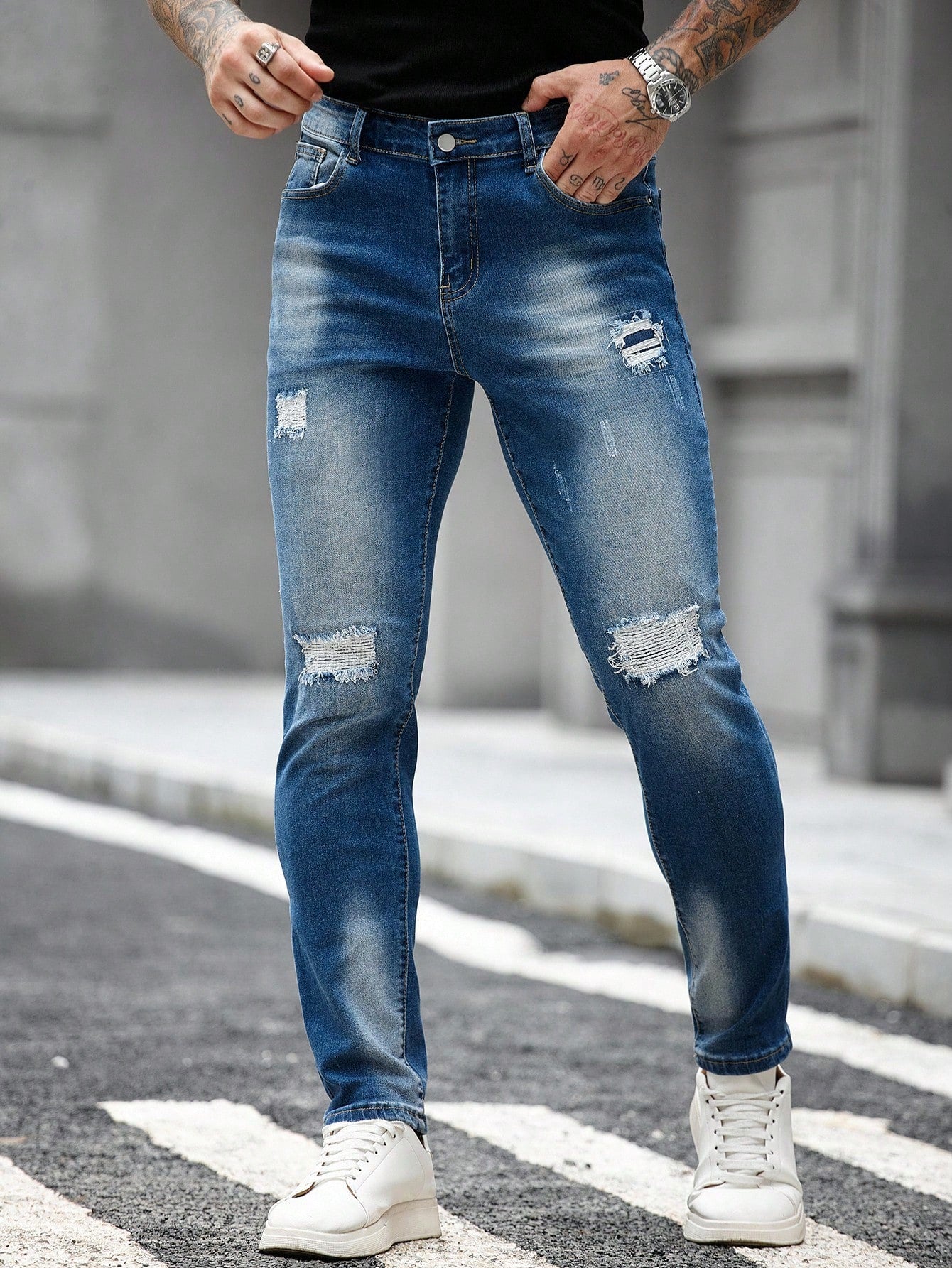 Manfinity LEGND Jeans en denim délavé simple avec poche pour hommes, portés tous les jours de façon décontractée