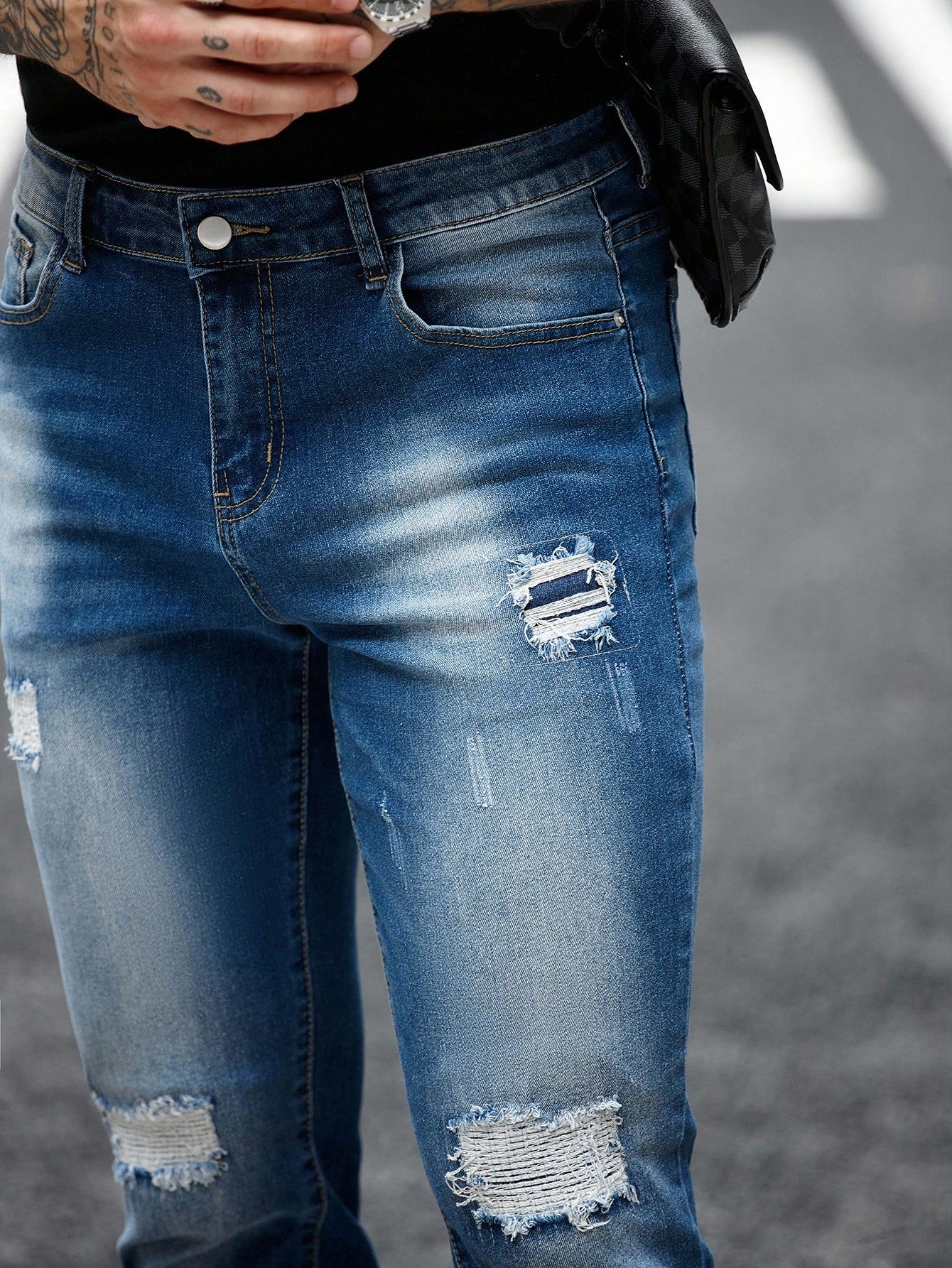 Manfinity LEGND Jeans en denim délavé simple avec poche pour hommes, portés tous les jours de façon décontractée