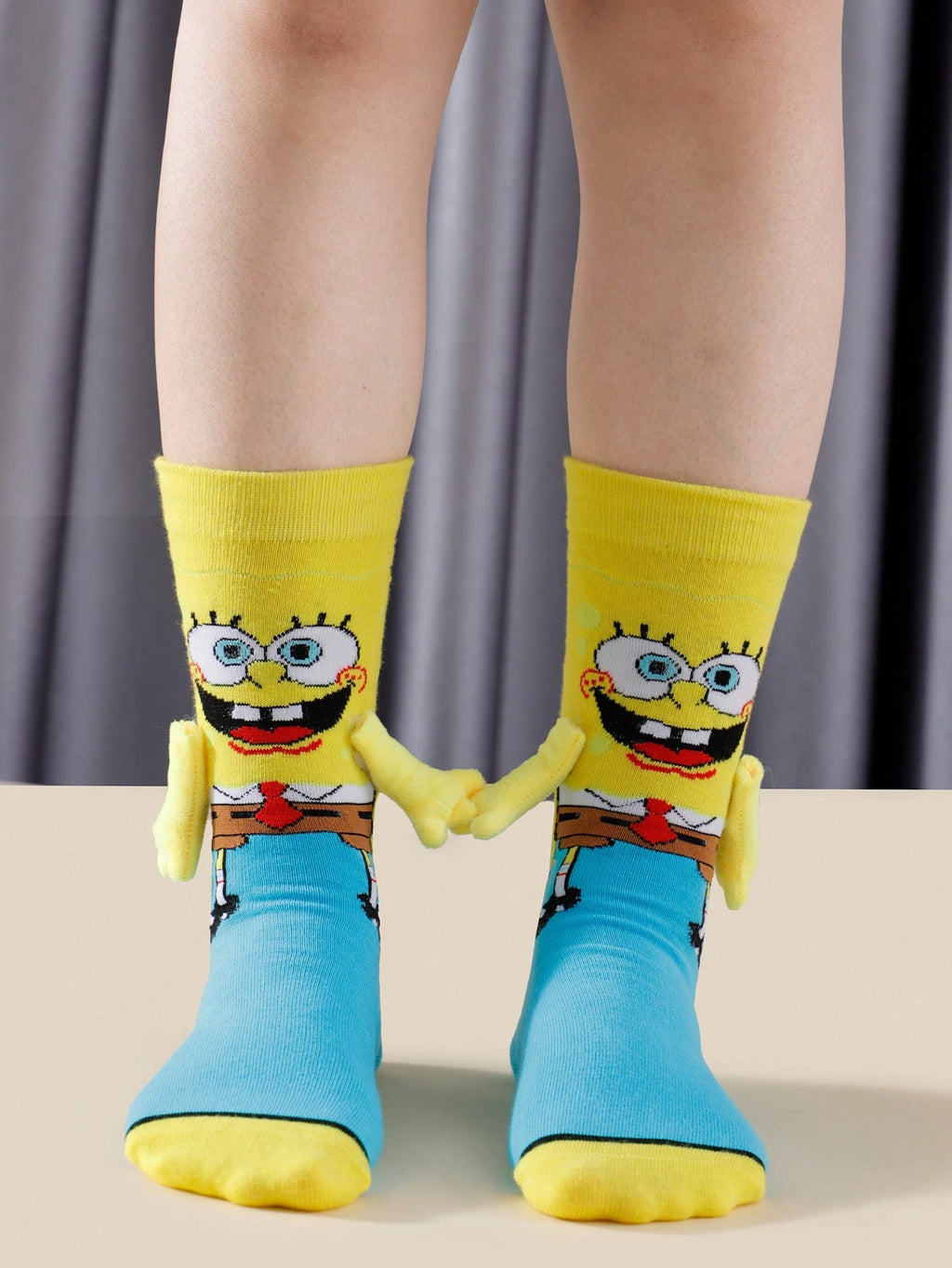 SPONGEBOB 1/2 paire de nouvelles chaussettes de couple magnétiques uniques et mignonnes de style japonais/coréen avec motif Spongebob pour amoureux et meilleurs amis, printemps/automne