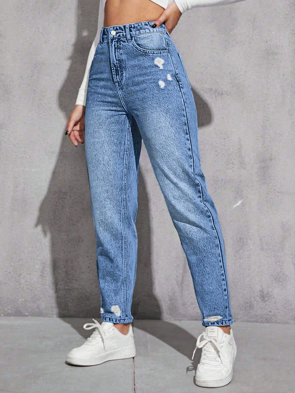 SHEIN EZwear Jeans décontractés polyvalents en denim avec jambes fuselées et poches pour femmes