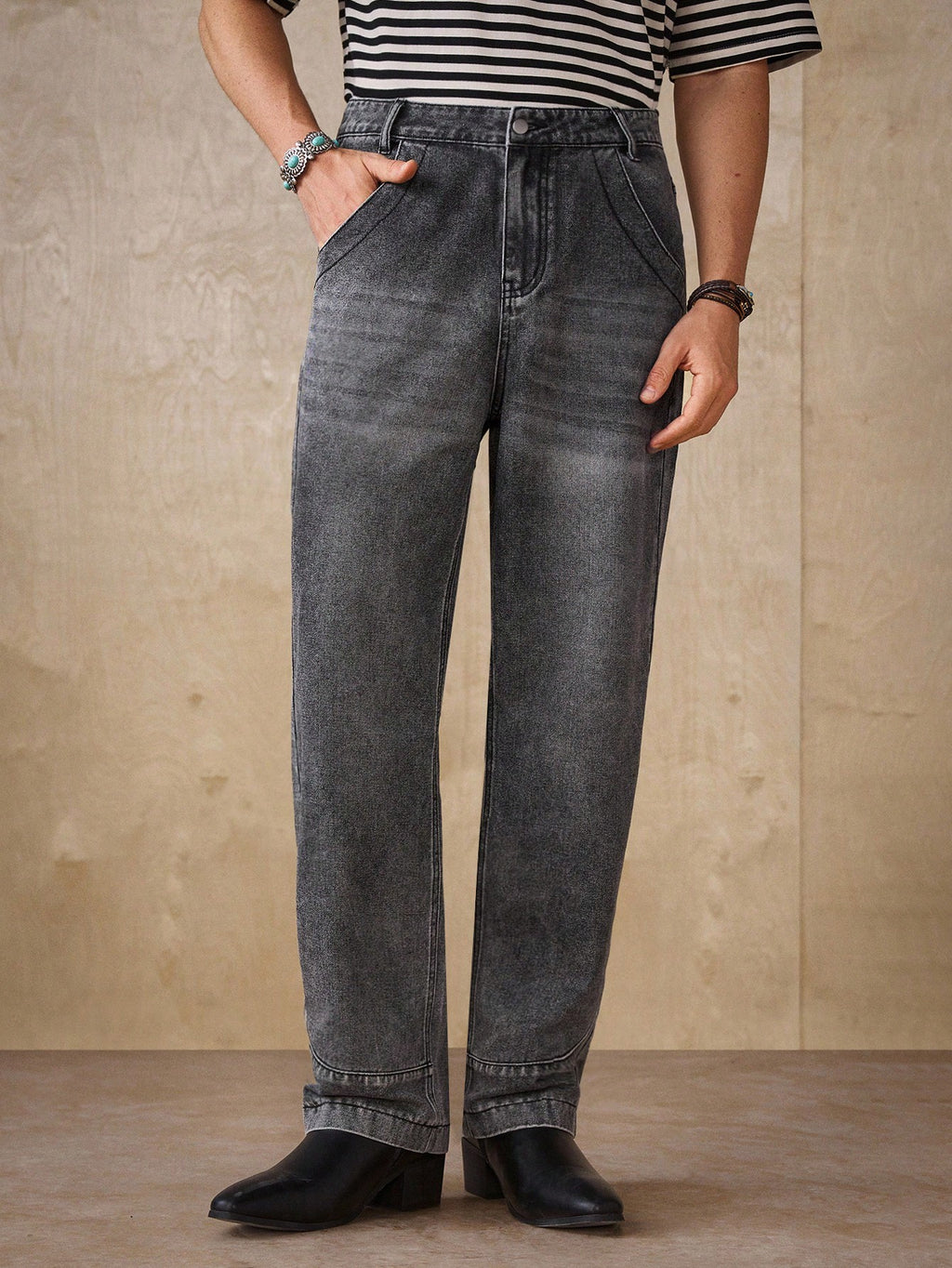 Manfinity Hypemode Jeans droits à poches obliques lavés, coupe ample pour hommes