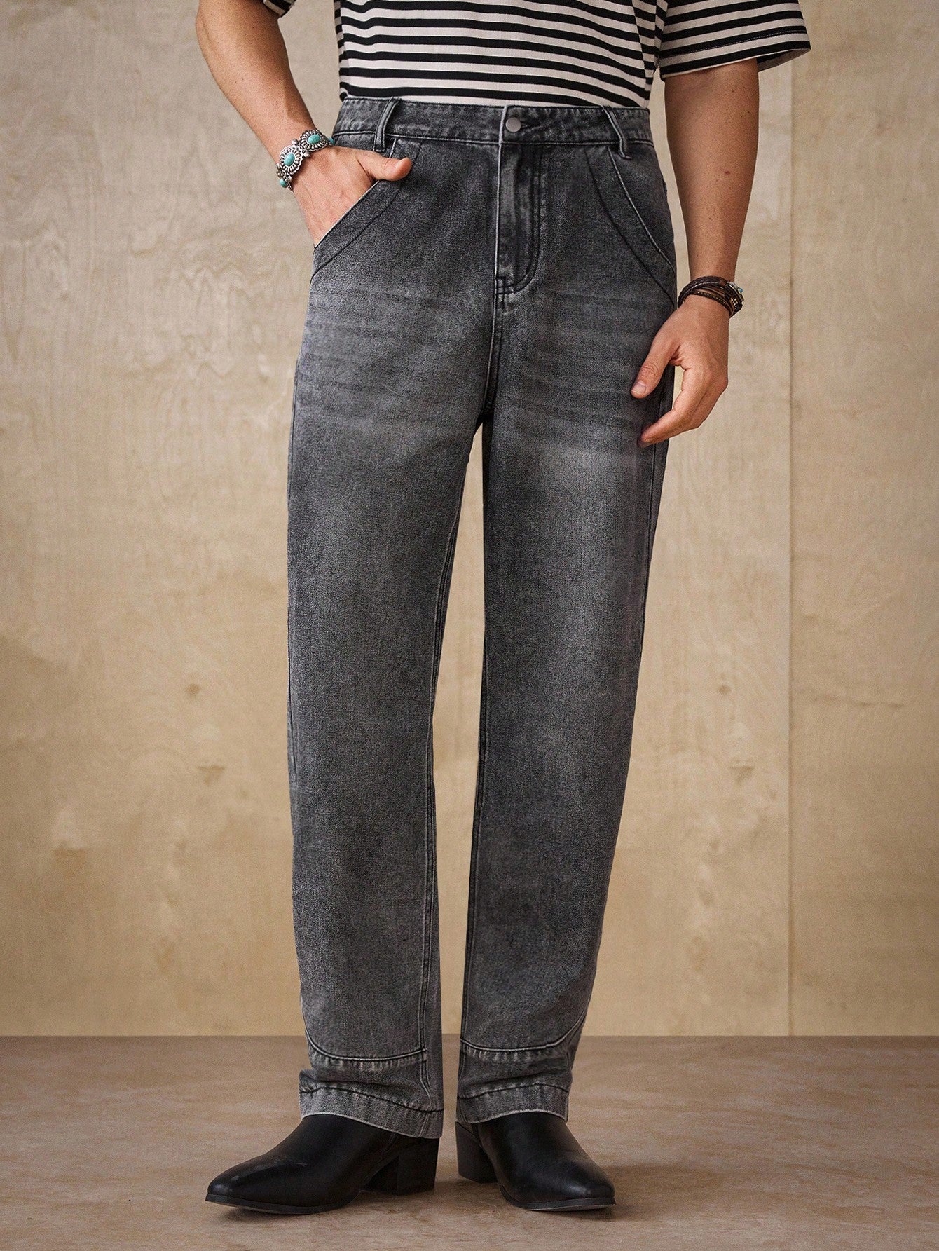 Manfinity Hypemode Jeans droits à poches obliques lavés, coupe ample pour hommes