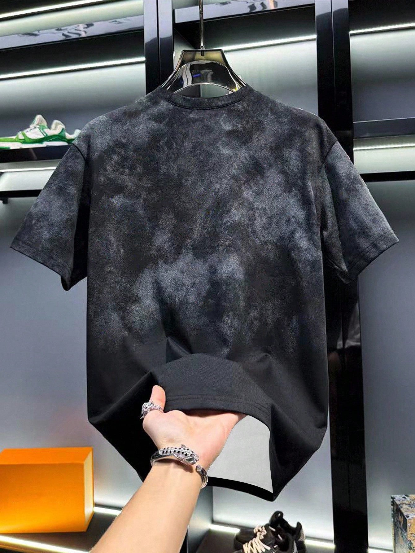 T-shirt décontracté pour hommes avec impression de lettres usées