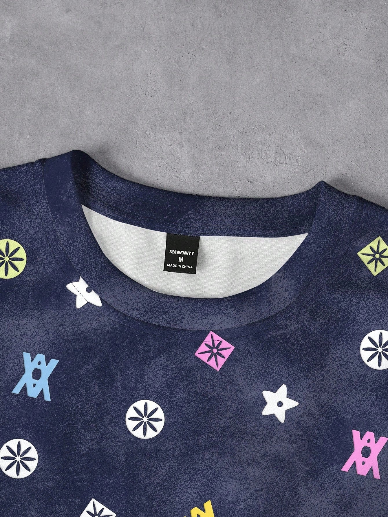 T-shirt décontracté pour hommes avec impression de lettres usées