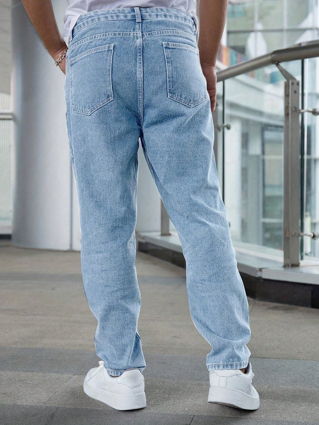Jeans décontractés mode homme, style minimaliste Coupe globale/tout