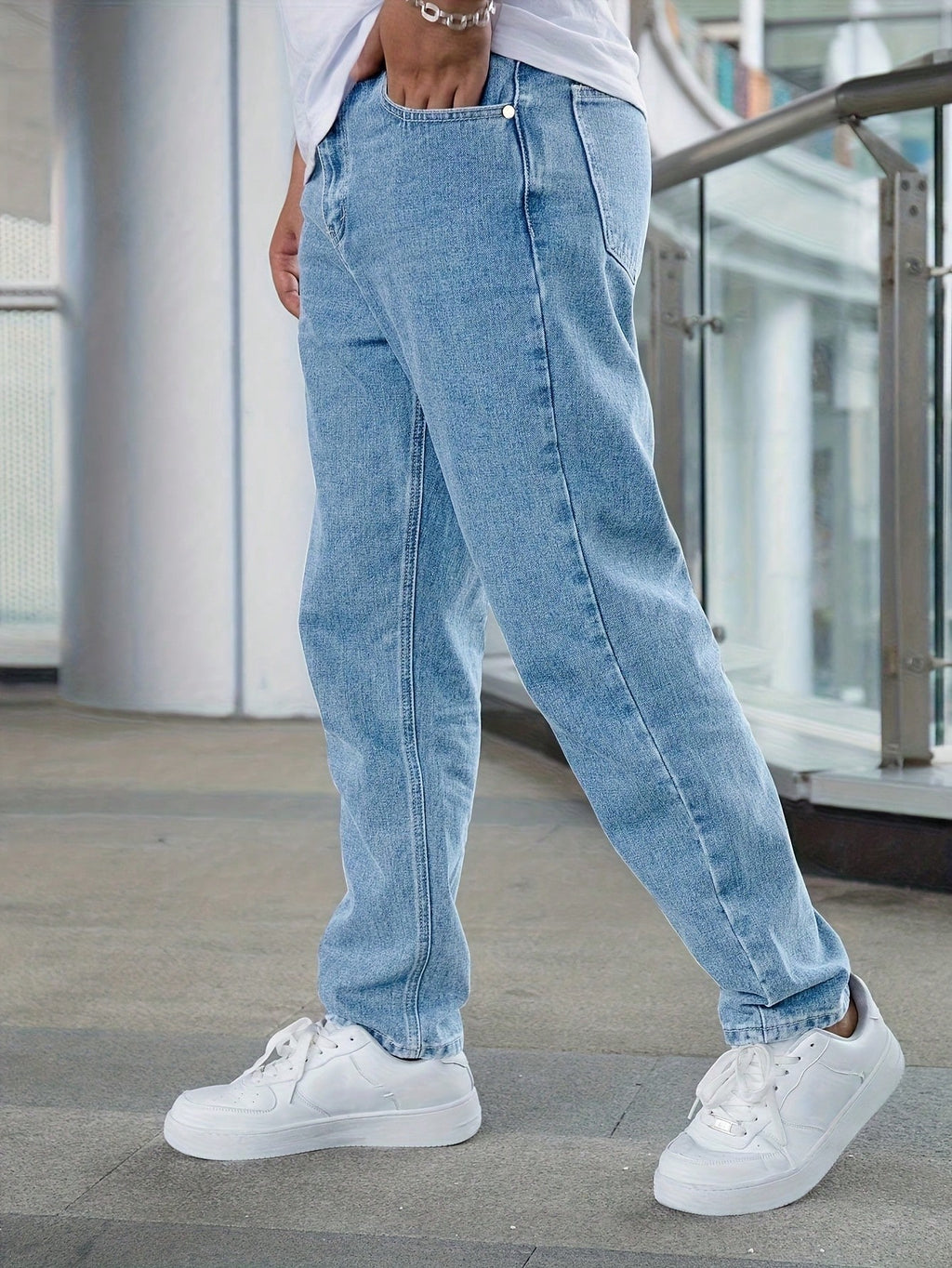 Jeans décontractés mode homme, style minimaliste Coupe globale/tout
