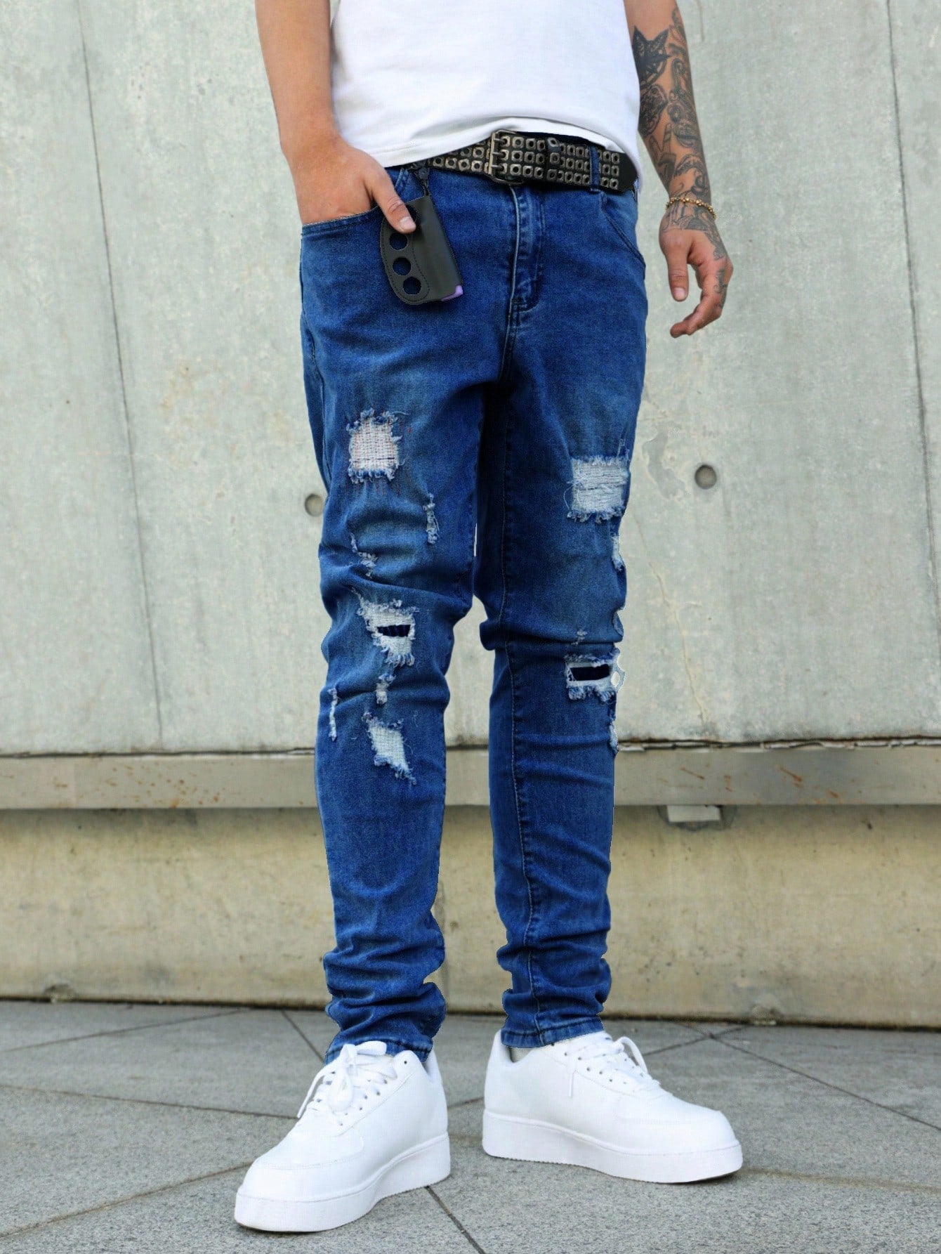 Manfinity LEGND Jeans en denim délavé simple avec poche pour hommes, portés tous les jours de façon décontractée