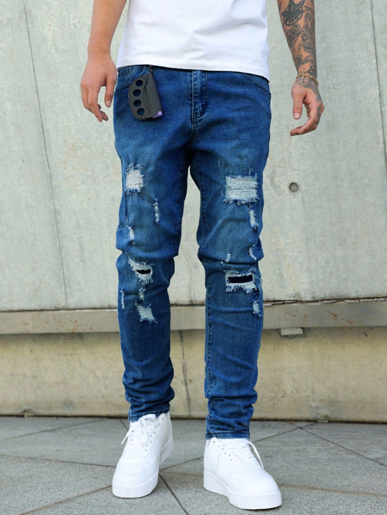 Manfinity LEGND Jeans en denim délavé simple avec poche pour hommes, portés tous les jours de façon décontractée