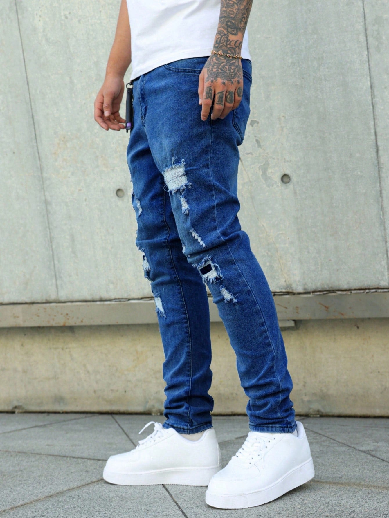 Manfinity LEGND Jeans en denim délavé simple avec poche pour hommes, portés tous les jours de façon décontractée