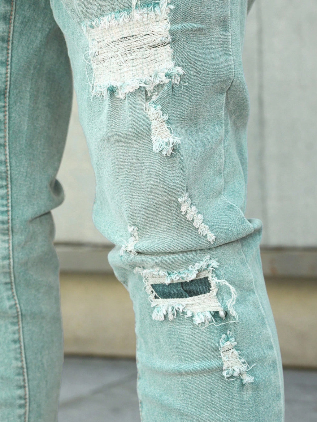 Manfinity LEGND Jeans en denim délavé simple avec poche pour hommes, portés tous les jours de façon décontractée