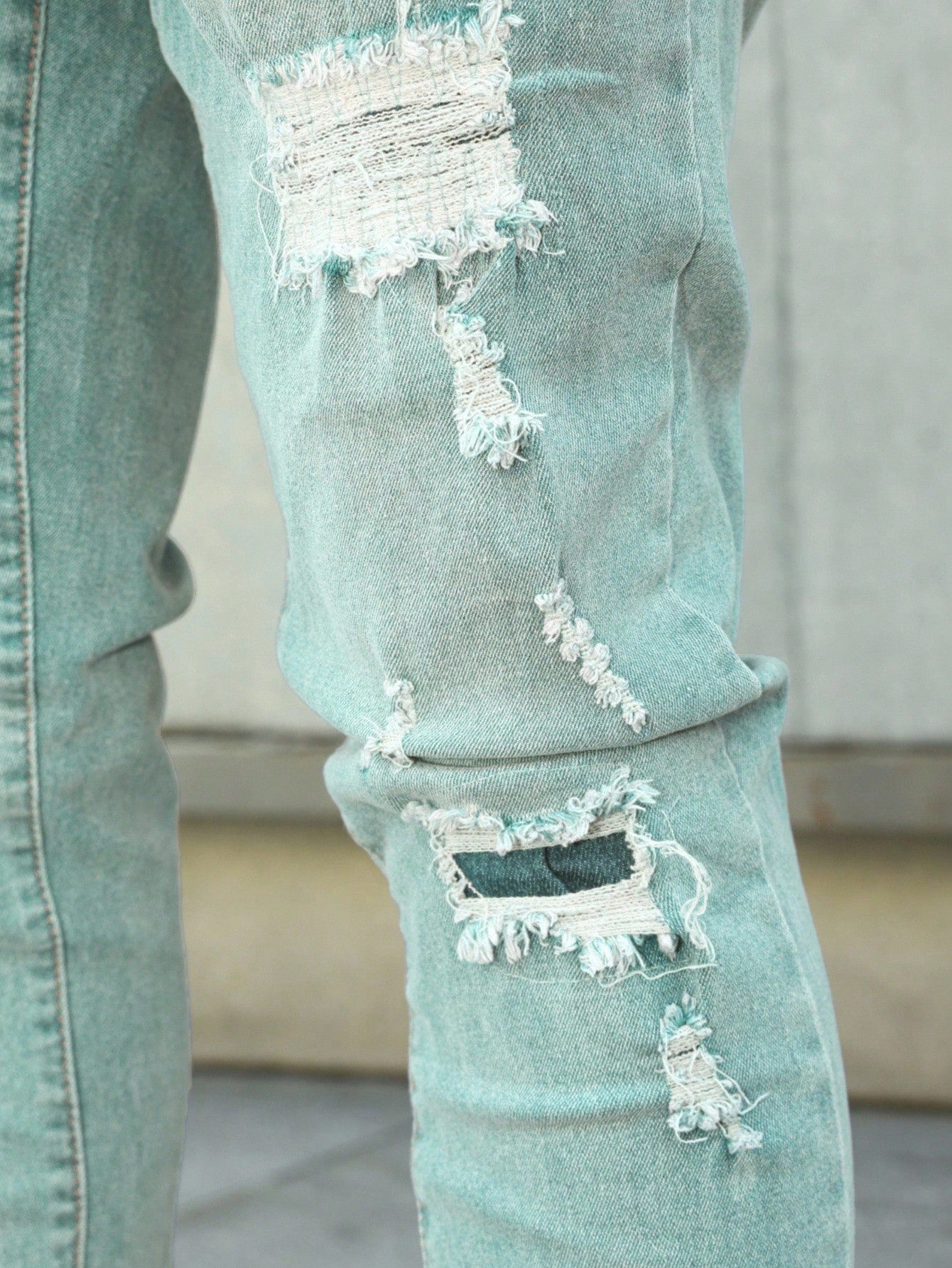 Manfinity LEGND Jeans en denim délavé simple avec poche pour hommes, portés tous les jours de façon décontractée