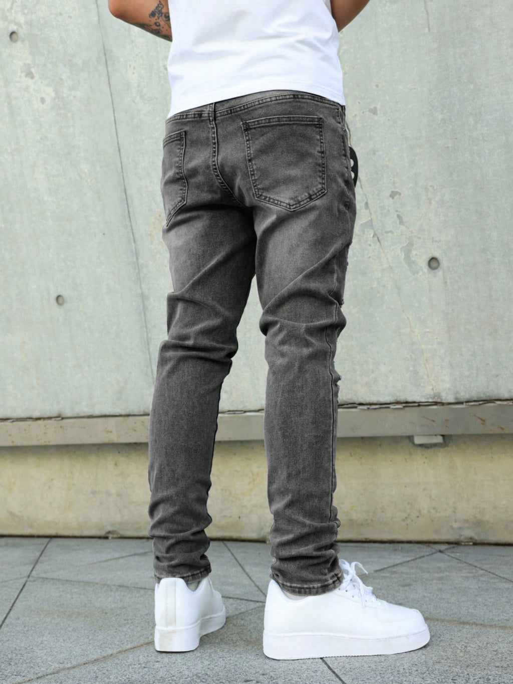 Manfinity LEGND Jeans en denim délavé simple avec poche pour hommes, portés tous les jours de façon décontractée
