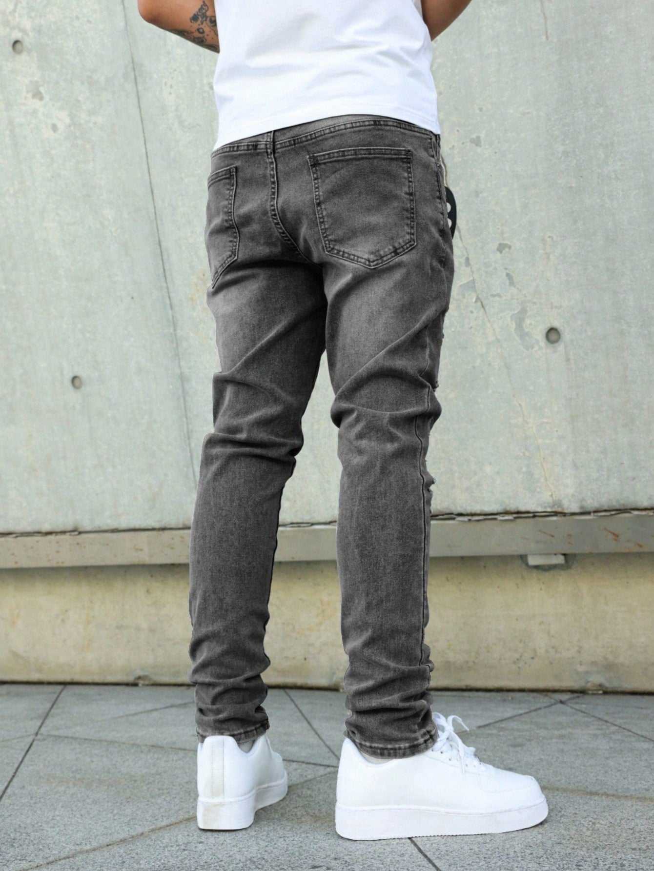 Manfinity LEGND Jeans en denim délavé simple avec poche pour hommes, portés tous les jours de façon décontractée