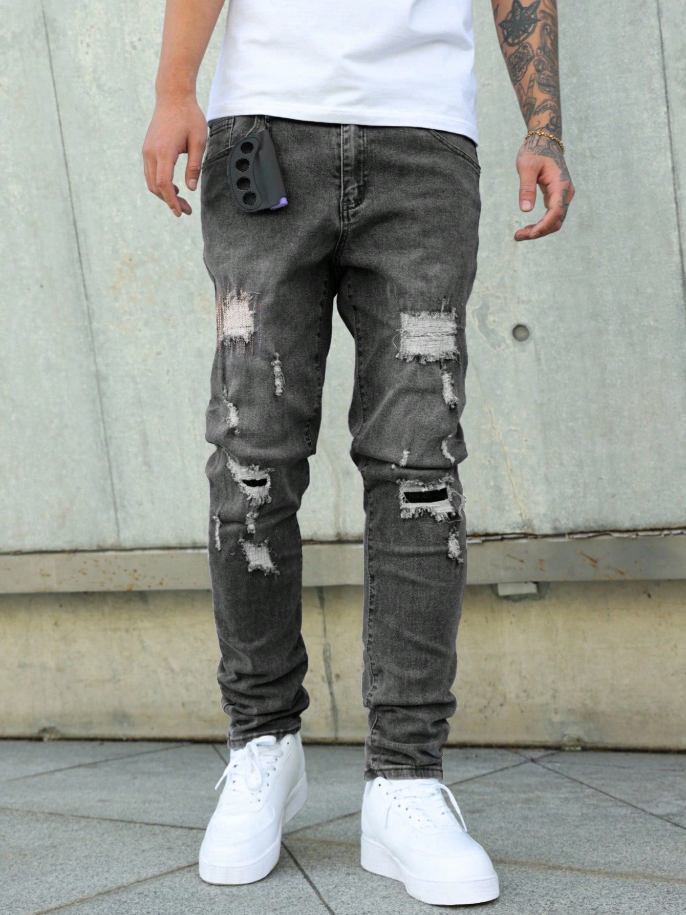 Manfinity LEGND Jeans en denim délavé simple avec poche pour hommes, portés tous les jours de façon décontractée