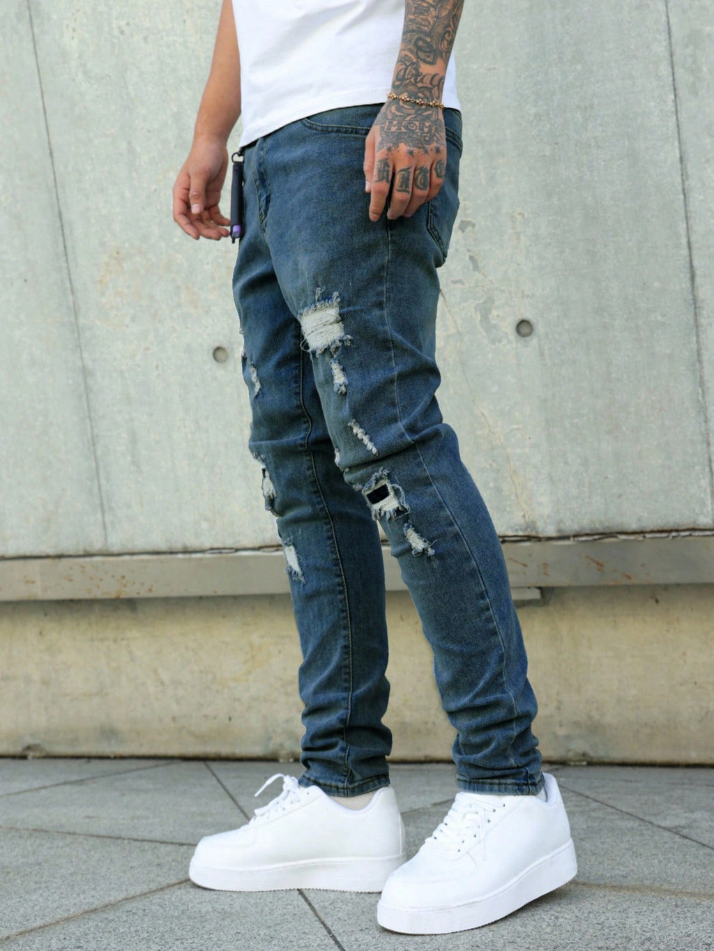 Manfinity LEGND Jeans en denim délavé simple avec poche pour hommes, portés tous les jours de façon décontractée