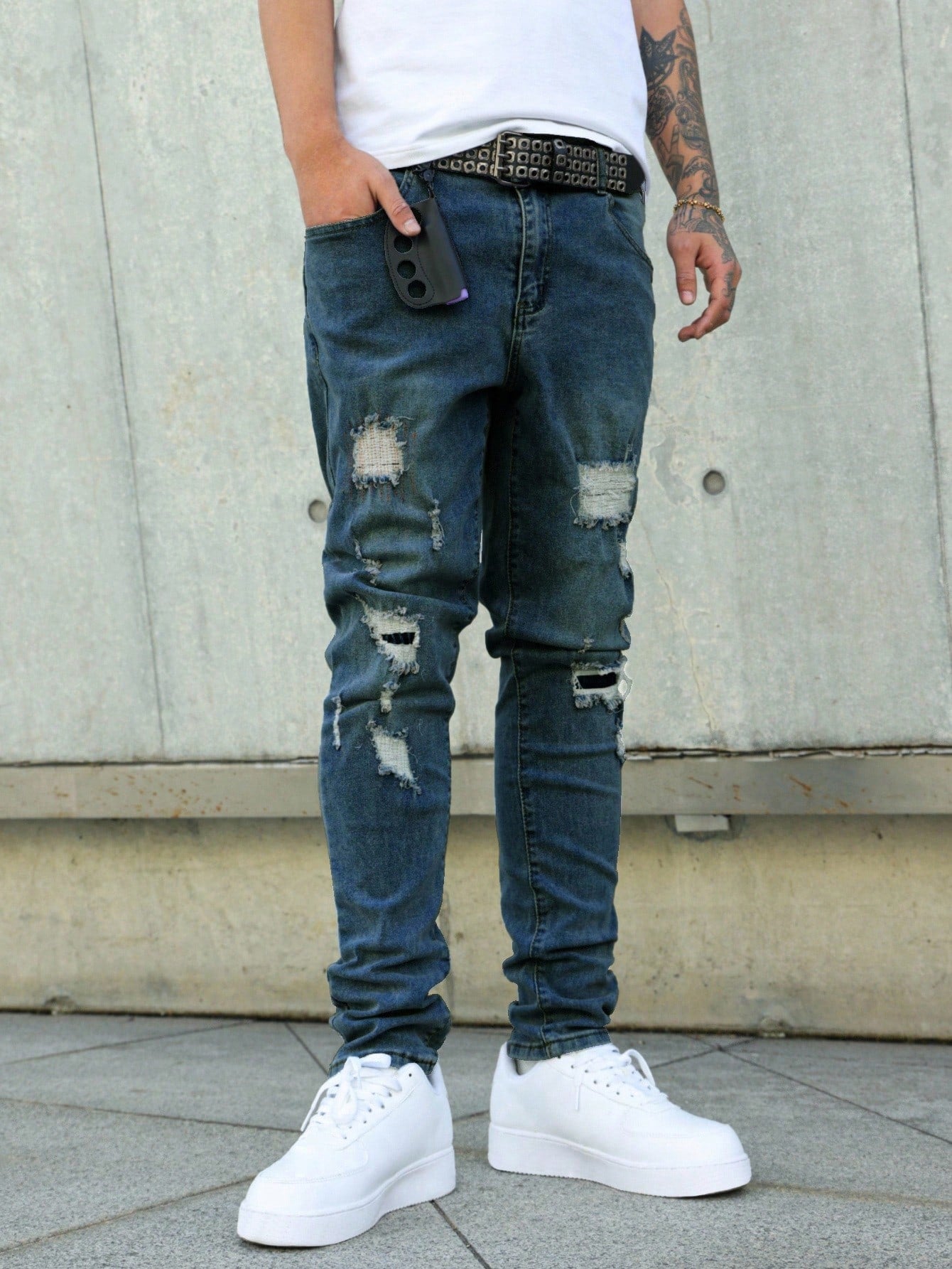 Manfinity LEGND Jeans en denim délavé simple avec poche pour hommes, portés tous les jours de façon décontractée