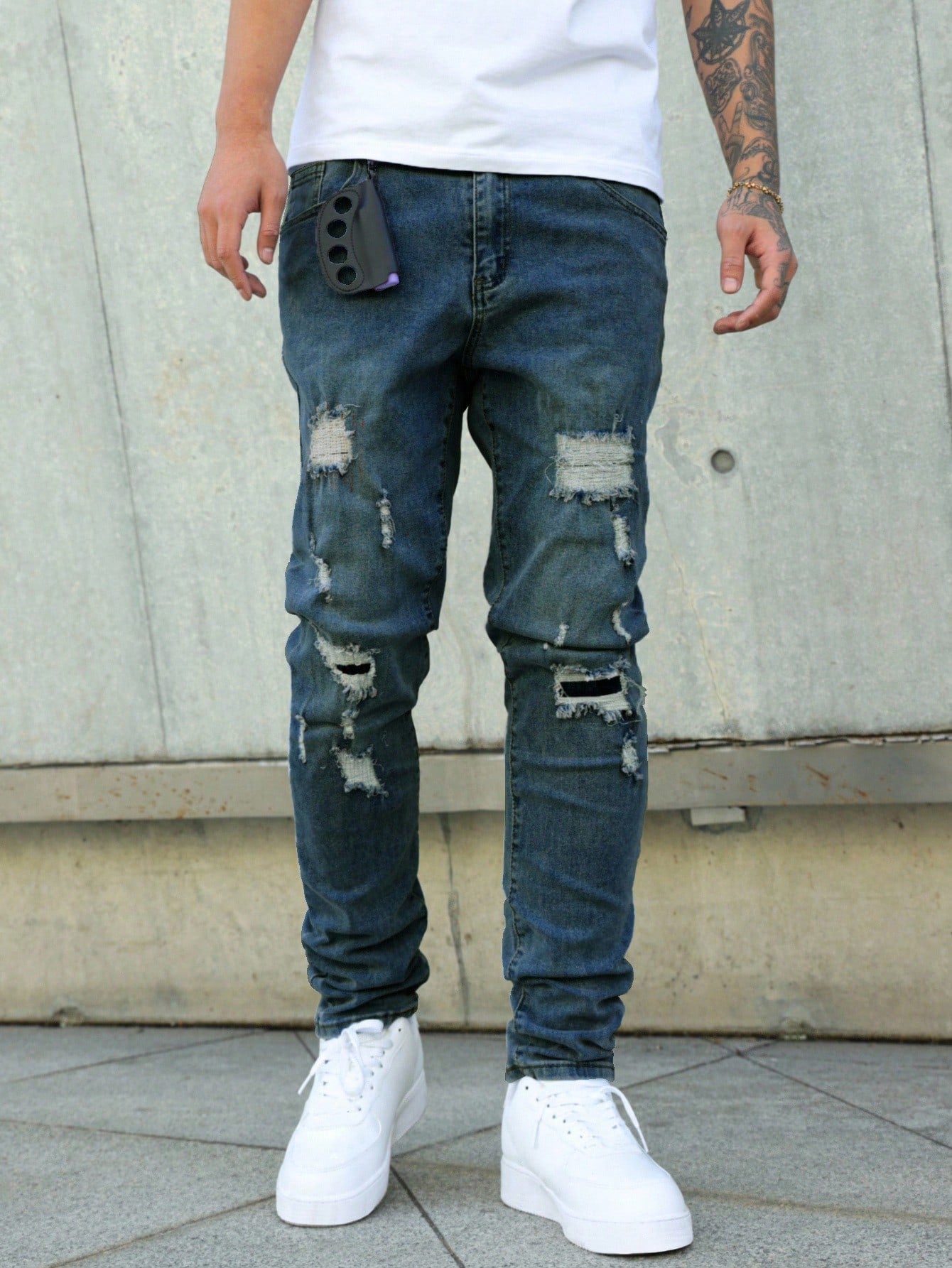 Manfinity LEGND Jeans en denim délavé simple avec poche pour hommes, portés tous les jours de façon décontractée