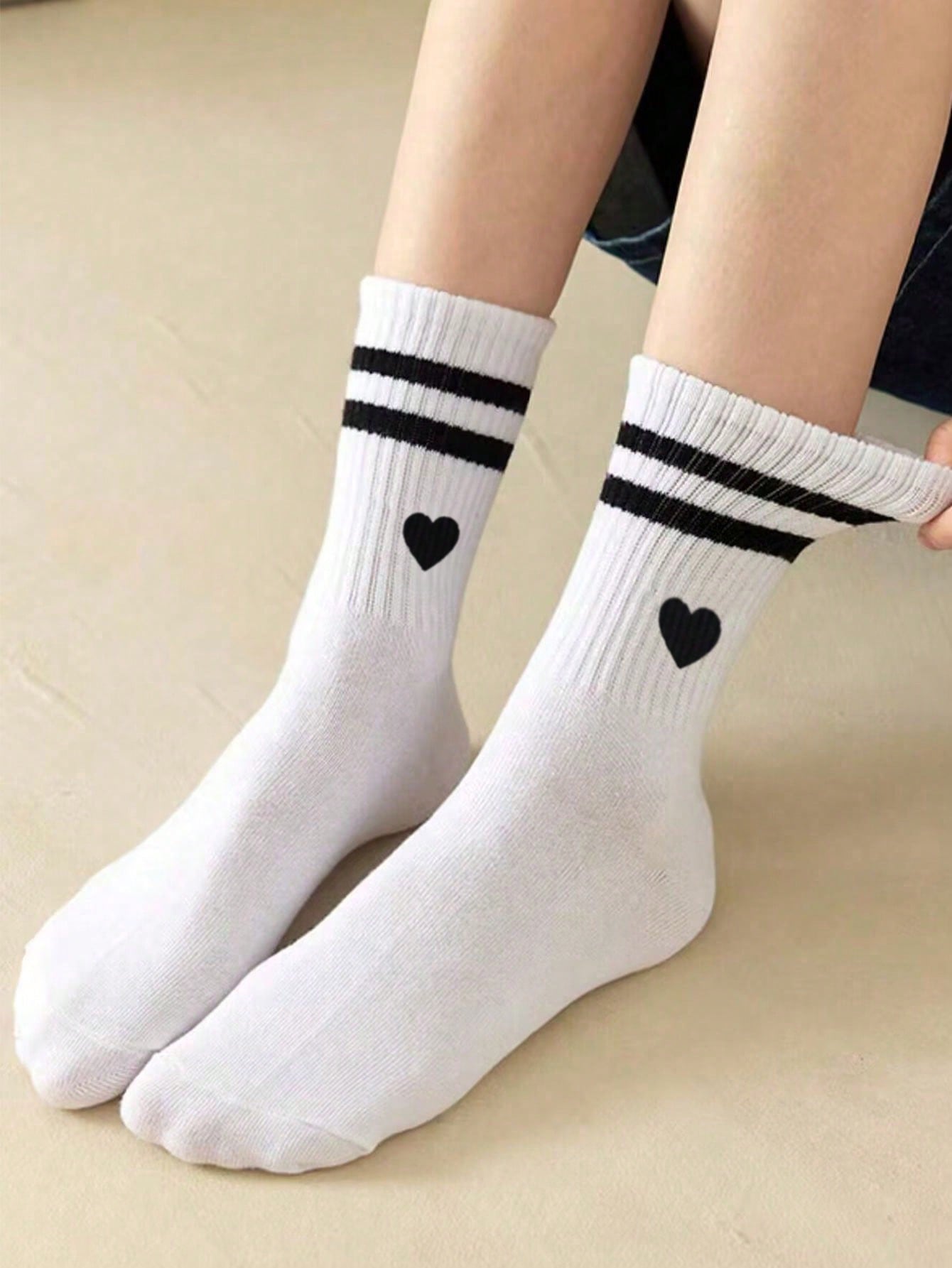 1/3/6 paires de chaussettes mi-mollet de couleur unie noire/blanche/grise et à double rayure, convenant aux activités extérieures, chaussettes mi-mollet décontracté, chaussettes d'hiver unisexes, chaussettes hautes